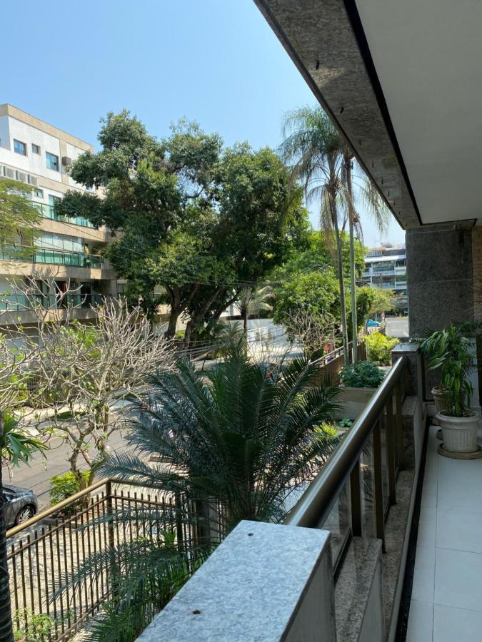 Lindo Apartamento, Próximo A Praia E Metro Apartamento